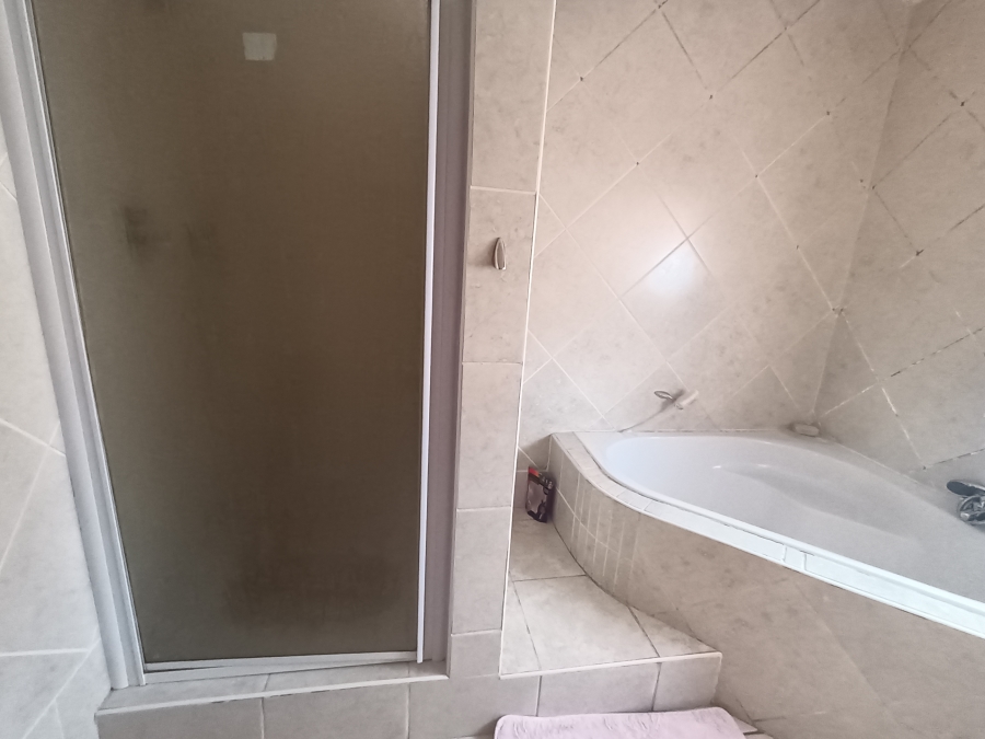 3 Bedroom Property for Sale in Mandela View Free State